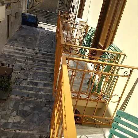Ξενοδοχείο Atlantis 3*