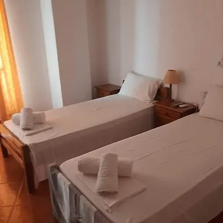 Atlantis Hotel 3*
