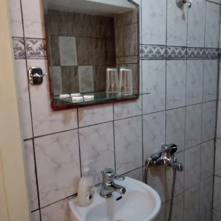 Atlantis Hotel 3*